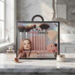 Kit de 8 pinceaux de maquillage rose poudré et 2 éponges inclus avec la valise de maquillage